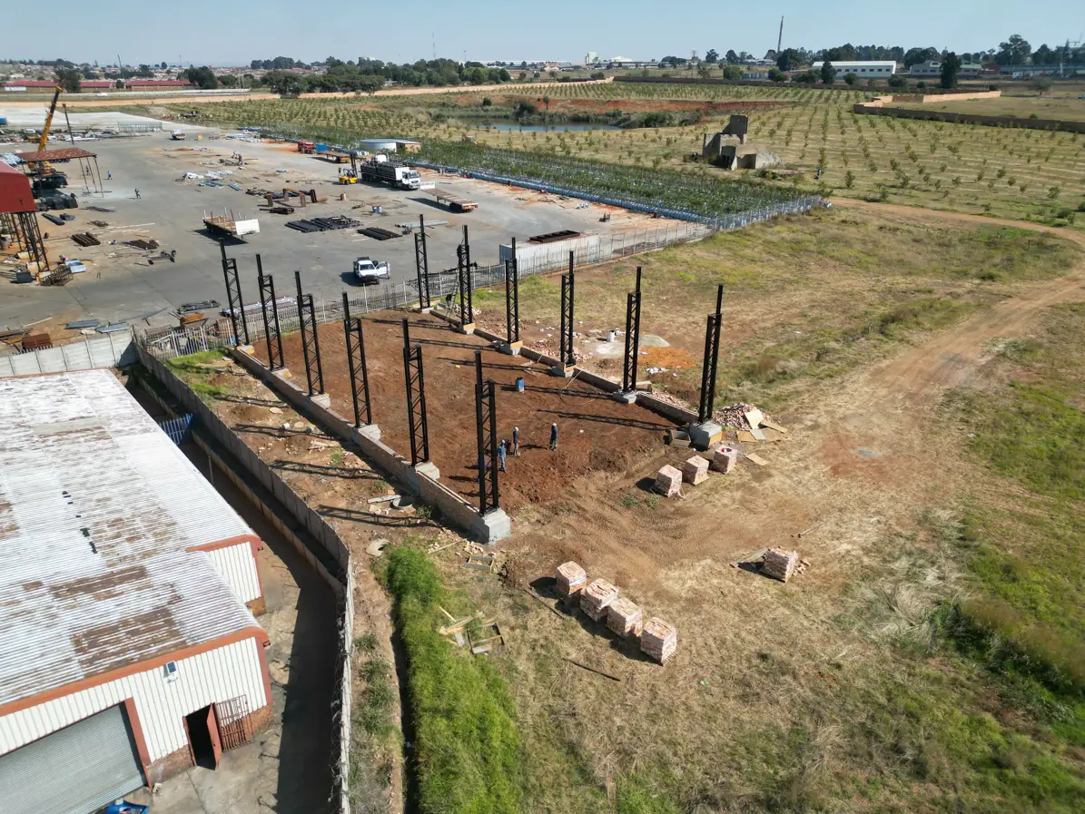 Factory 3 Structural Uprights Installation Phase