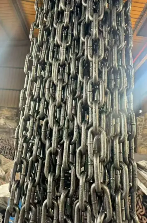 Load chain for chain hoists and lifting