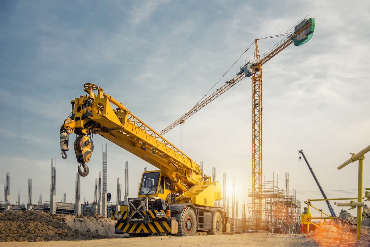 Tower crane for construction project lifting, tower crane sales and rentals